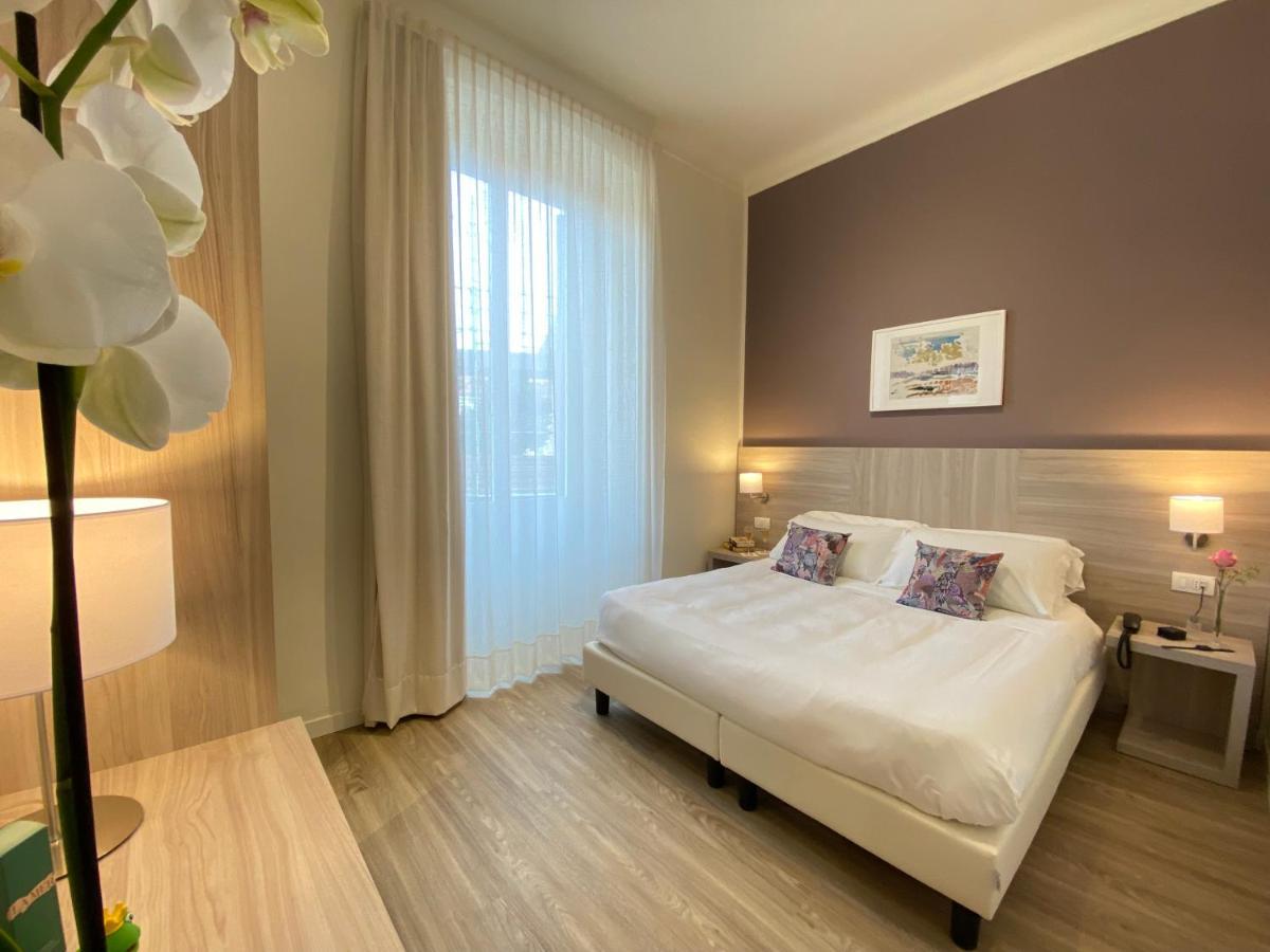 Hotel Eletto Sanremo Bilik gambar
